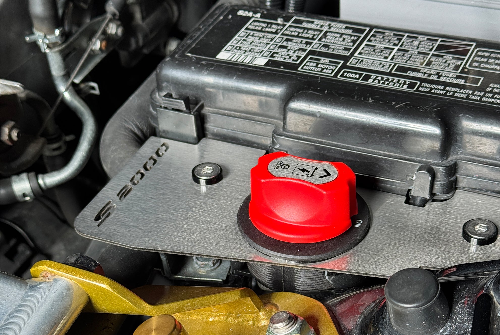 Honda S2000 battery disconnect switch kit with loom